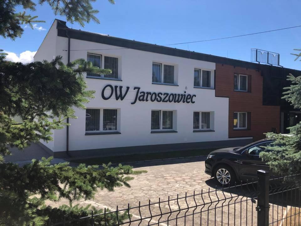 Ow Jaroszowiec Łazy Εξωτερικό φωτογραφία