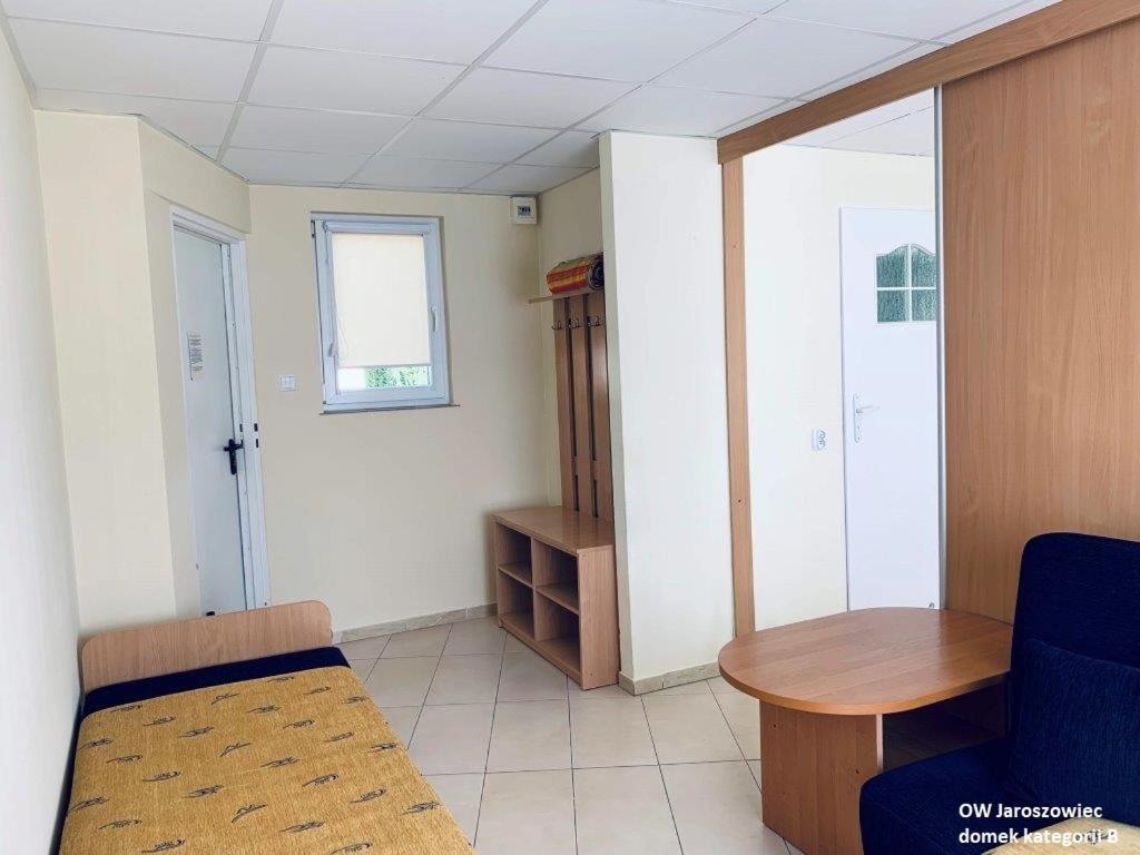 Ow Jaroszowiec Łazy Εξωτερικό φωτογραφία